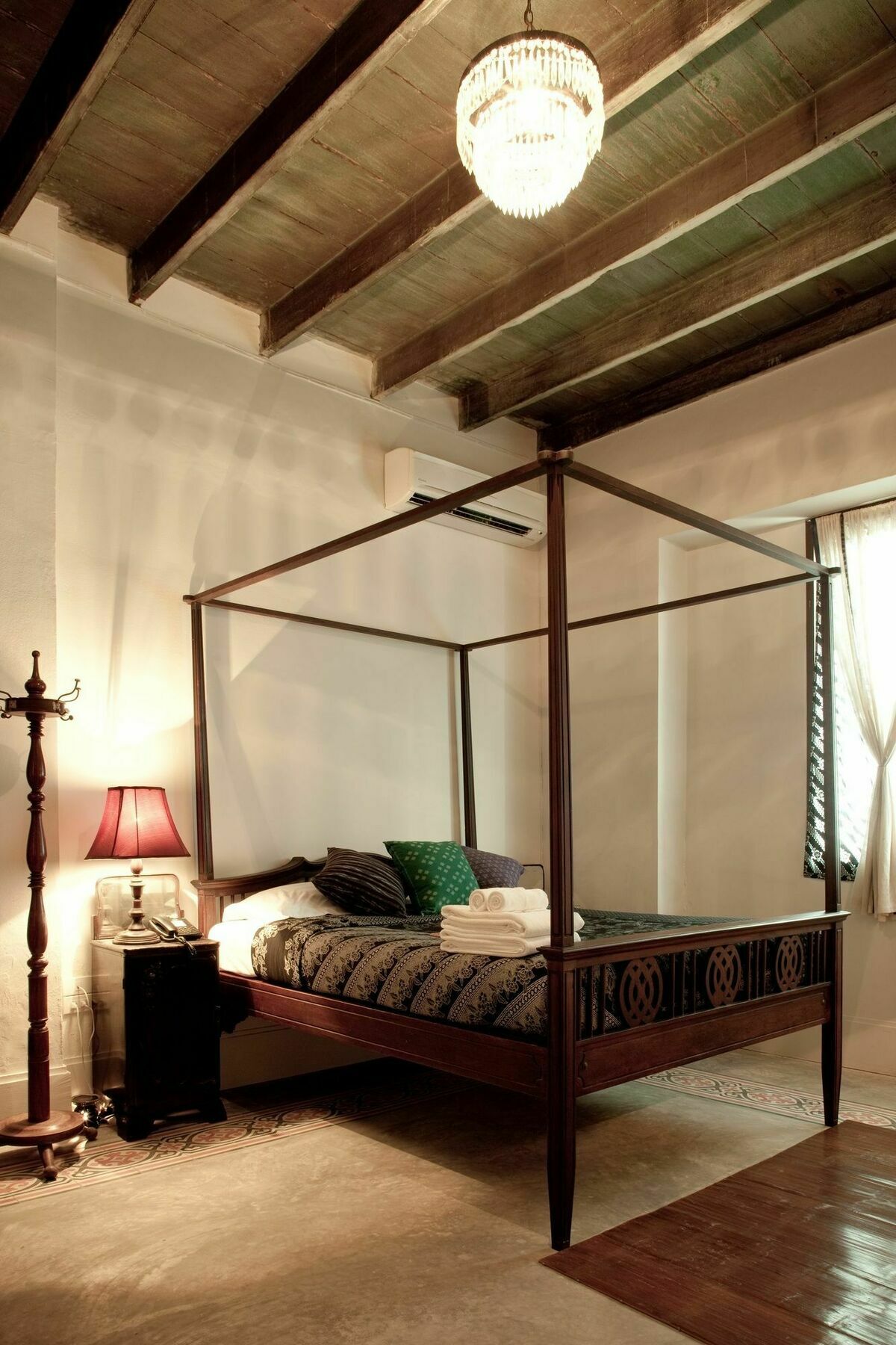The Asadang Bed And Breakfast Банкок Екстериор снимка