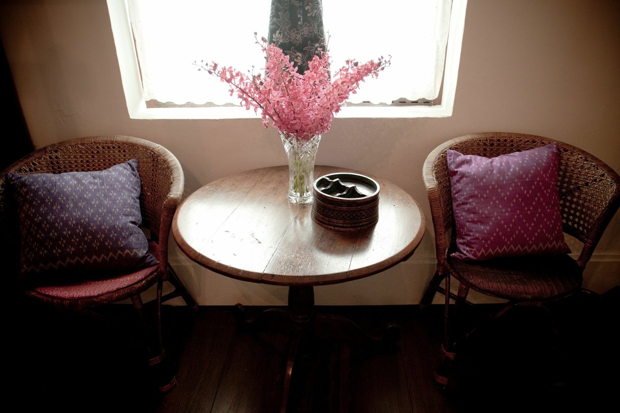 The Asadang Bed And Breakfast Банкок Екстериор снимка