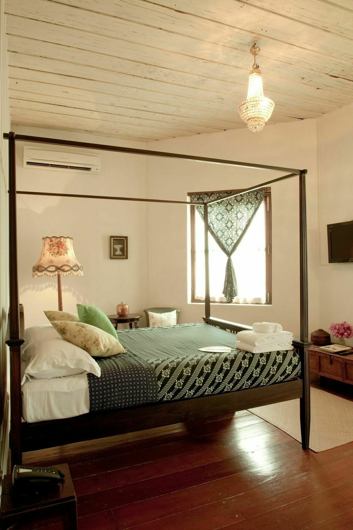 The Asadang Bed And Breakfast Банкок Екстериор снимка